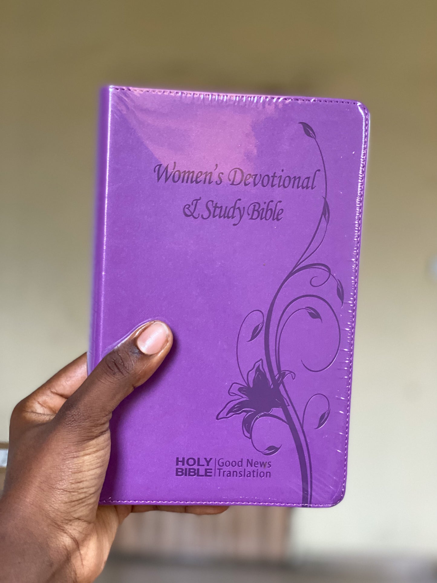 Women's Devotional And Study Bible