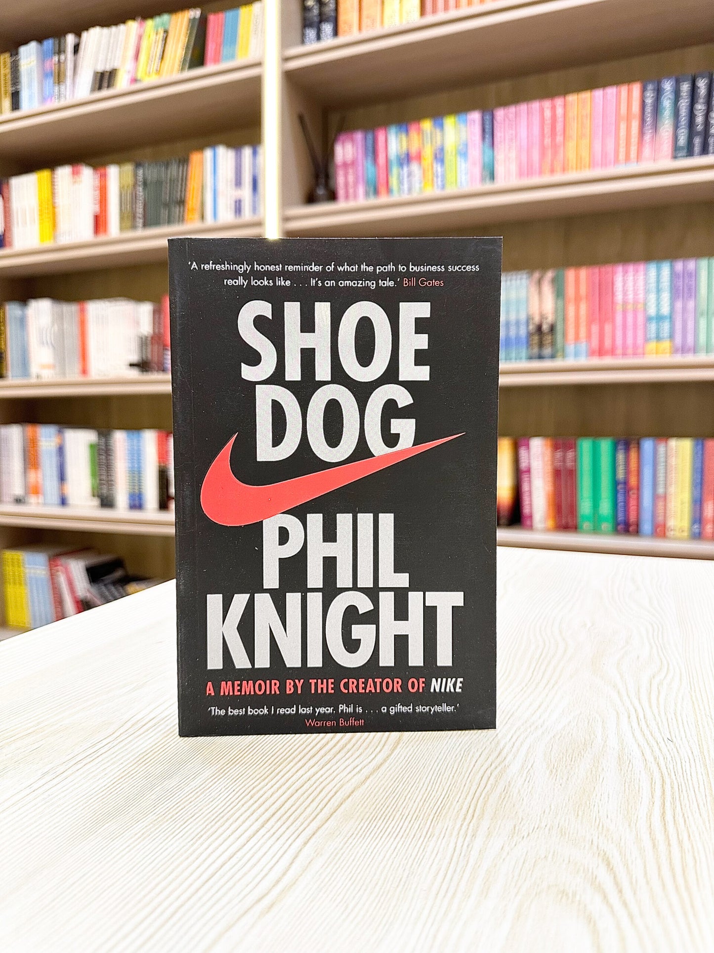 Shoe Dog: A Memoir by the Creator of Nike