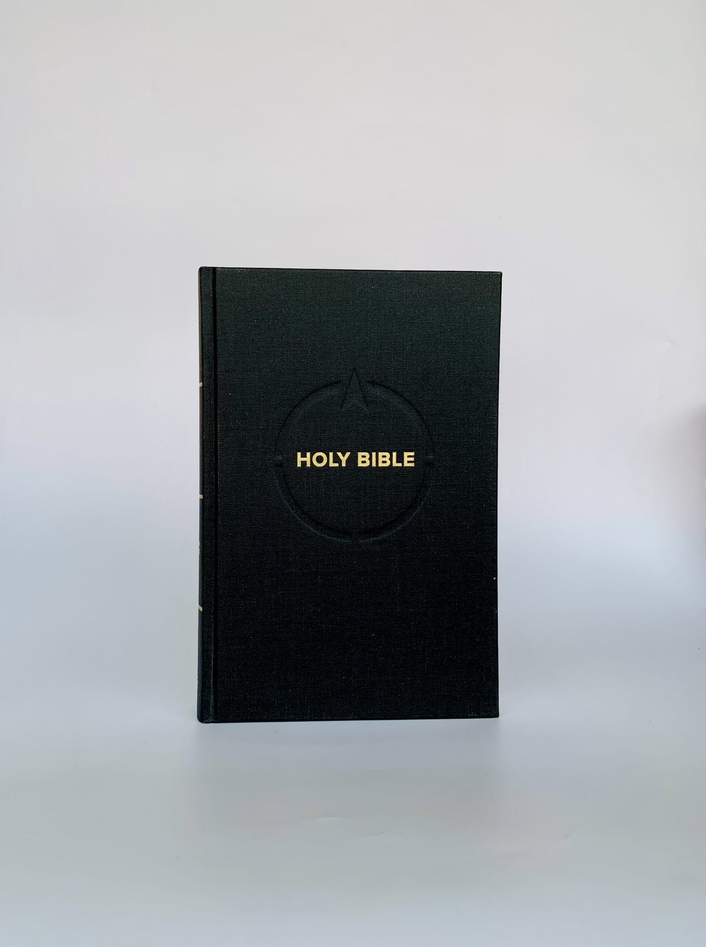 CSB Pew Bible, Black Hardcover: Holy Bible