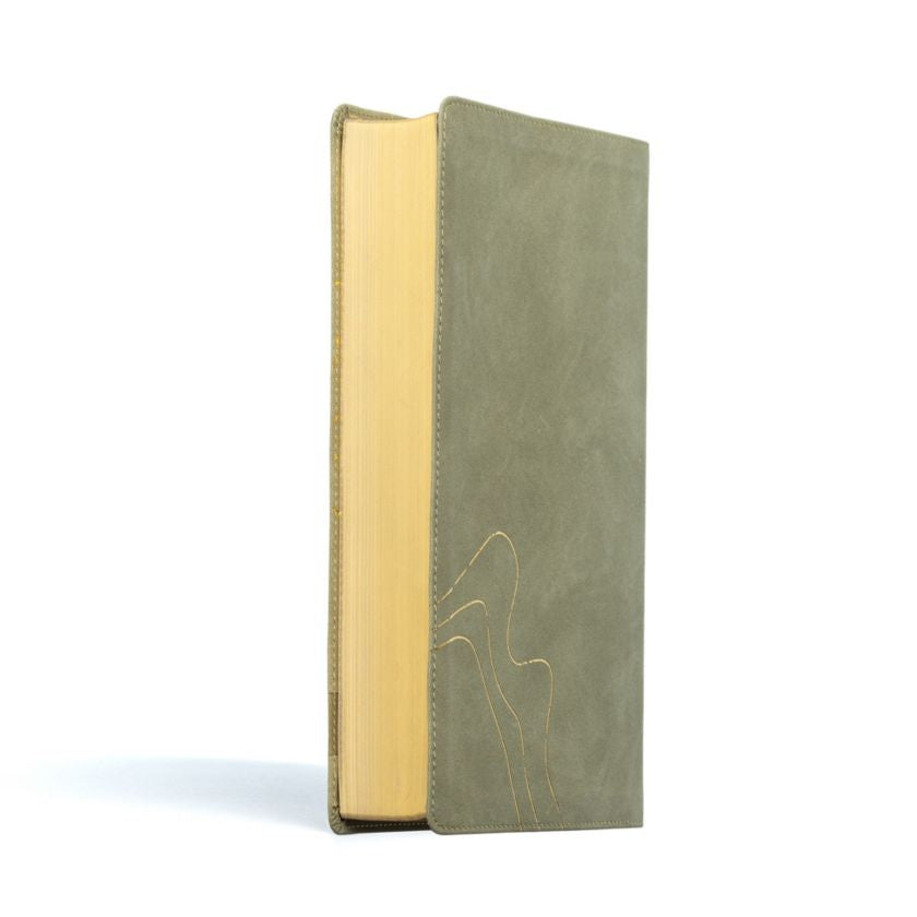 CSB (in)courage Devotional Bible, Sage LeatherTouch - INCOURAGE