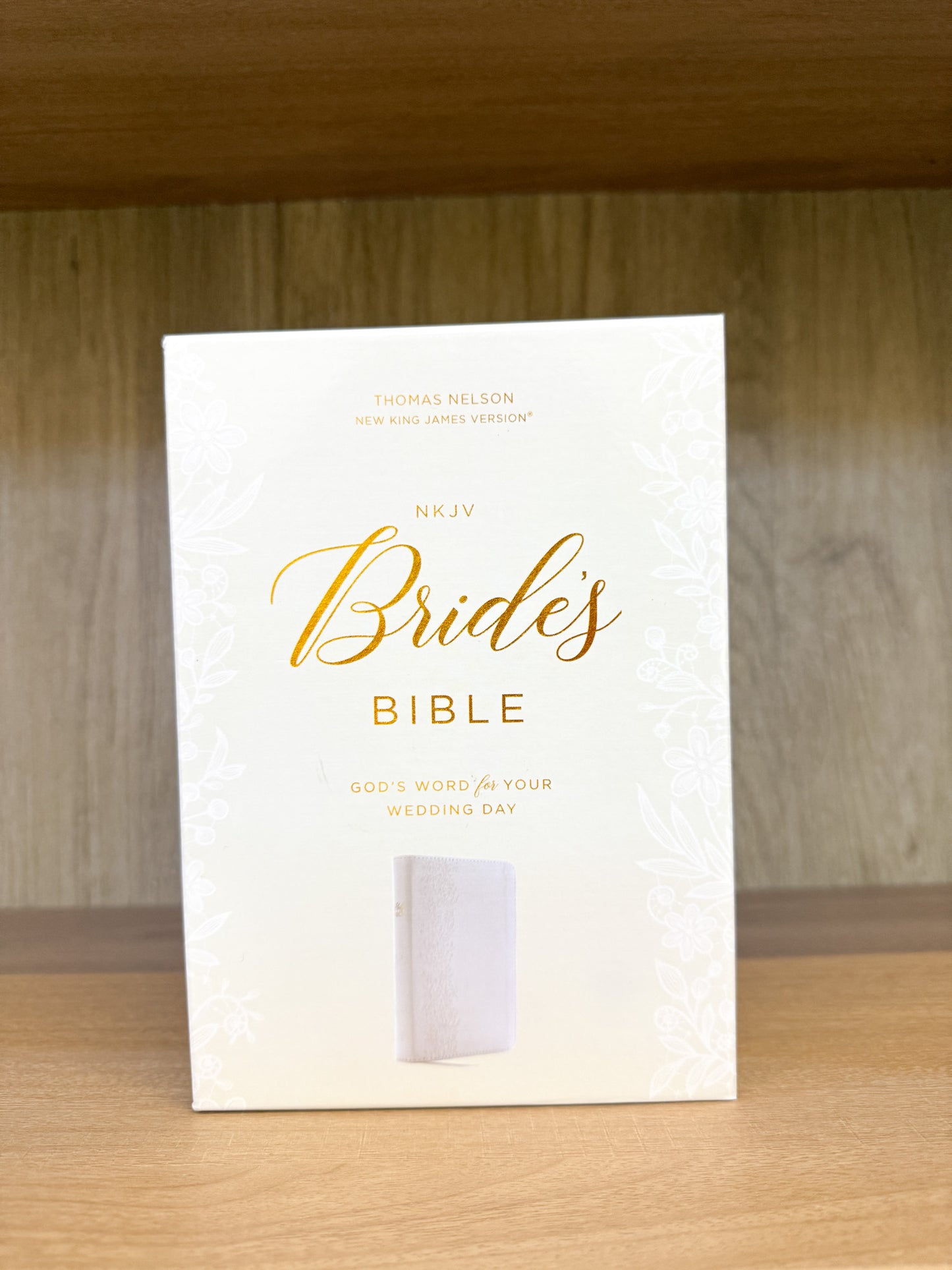 Bride's Bible, Leathersoft, White, Red Letter, Comfort Print: Holy Bible