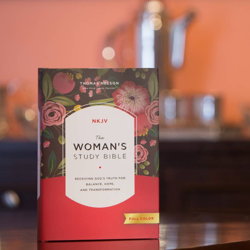 NKJV The Woman's Study Bible: Receiving God's Truth for Balance, Hope, and Transformation (Red Letter, Full-Color Edition)